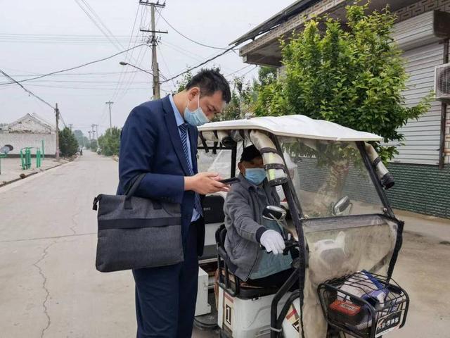 邹平农商银行移动金融队驻村驻点，实现金融服务零距离