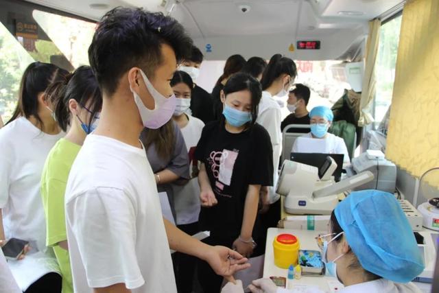 让青春在奉献中闪光——山西管理职业学院莘莘学子献血传爱心