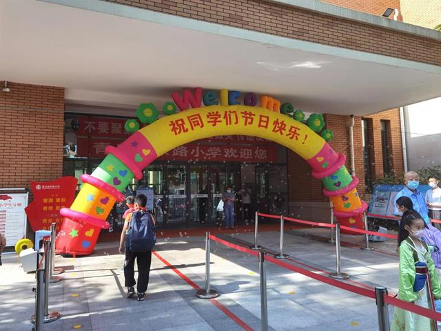 學生創意節目表演形式(適合全班同學一起表演的節目)