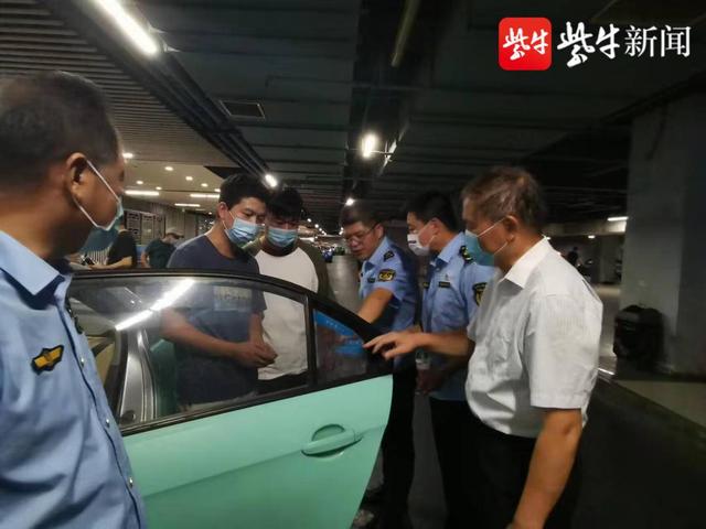 出租汽车创建全国文明城市（镇江市区巡游出租汽车行业开文明城市创建现场推进会）(2)