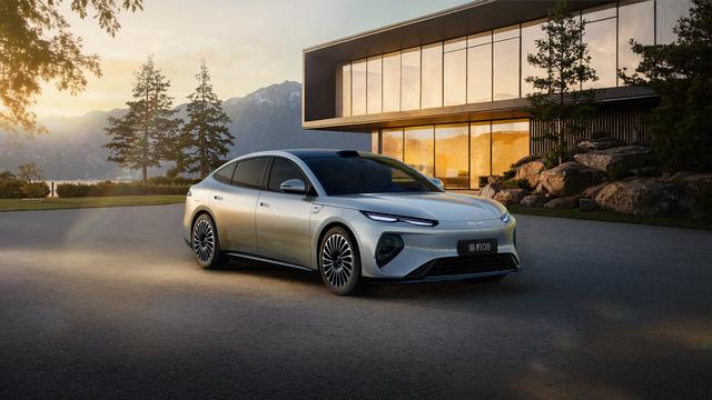 海洋網大型旗艦海豹08正式亮相，比亞迪全新技術全面上車，期待值拉滿 - 