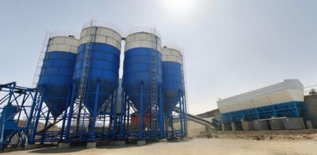 “中國造”高端裝備賦能非洲工程建設！山東重工山推建友攪拌站助力安哥拉道路建設