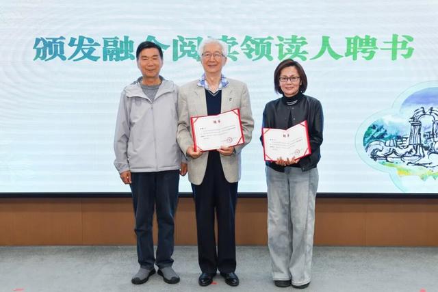 看見畫作里的光芒，擁抱閱讀里的溫暖，海淀孤獨症書畫展啟幕！ - 