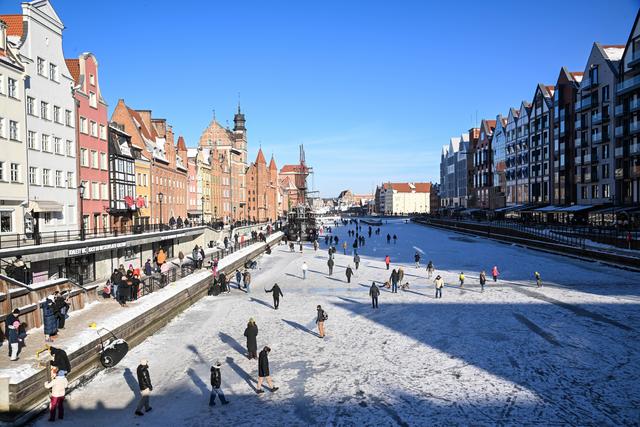 （外代二線）波蘭格但斯克：結冰的摩特拉瓦河 - 