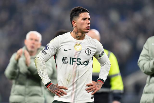 舊將：恩佐庫庫言論都不當為何只罰恩佐？雪藏億元先生代價太大了