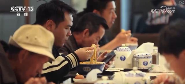 源自街頭的美味加速拓展海外市場 手握技藝複合型人才為產業發展注入新活力 - 