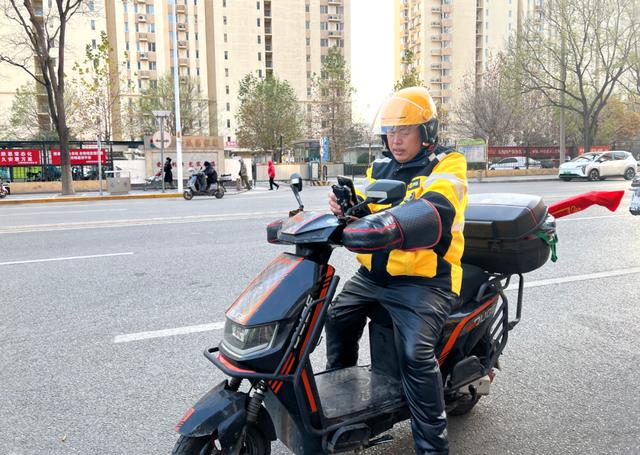 通州外賣小哥火上了人民日報和新華社！全網點贊 - 