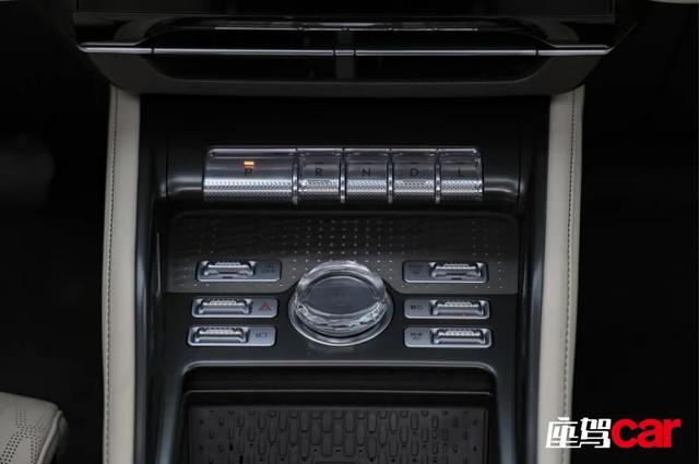 極致的 “舒服”駕乘體驗——林肯航海家 | CAR REVIEWS - 