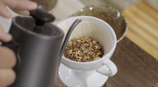 這檔剛開播的節目，盡顯中醫的“國際范兒” - 