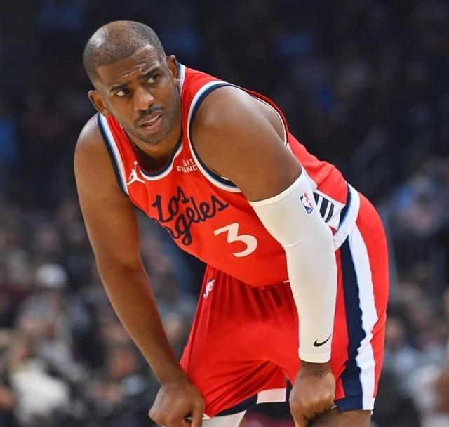 陣容豪華戰績倒數，快船隊內正上演“甄嬛傳”？ - 