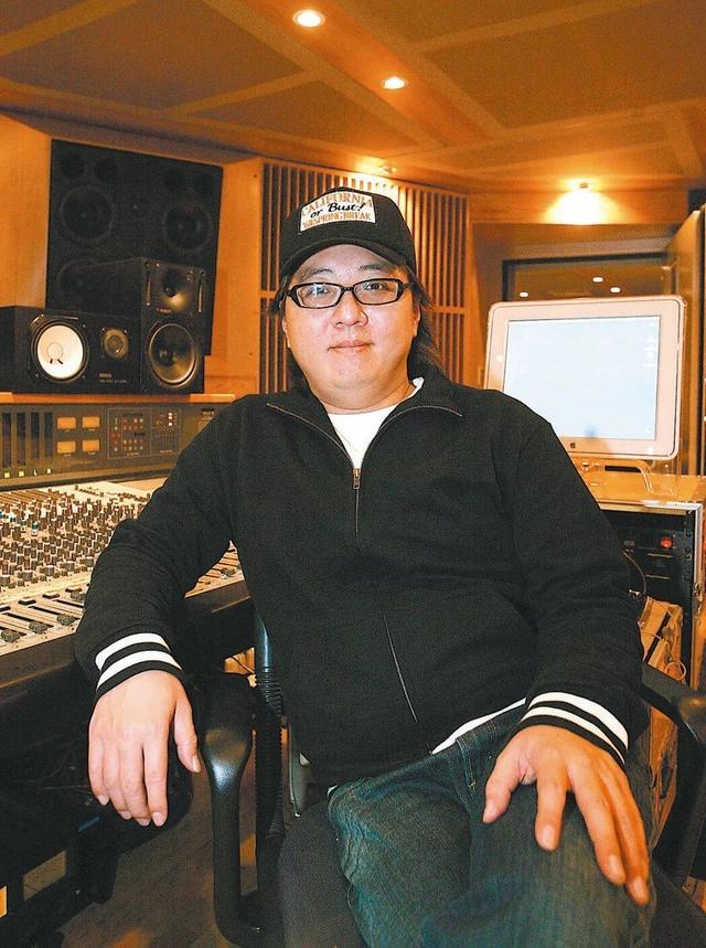 曾為那英寫下《征服》等金曲的知名音樂人袁惟仁被送急診，6年前因跌倒導致腦溢血，2022年成植物人 - 