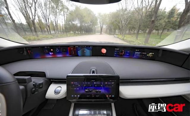 極致的 “舒服”駕乘體驗——林肯航海家 | CAR REVIEWS - 