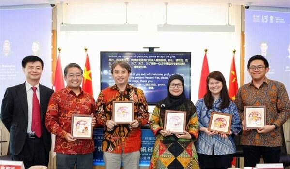 印尼大学商学院到访高金 共同举办