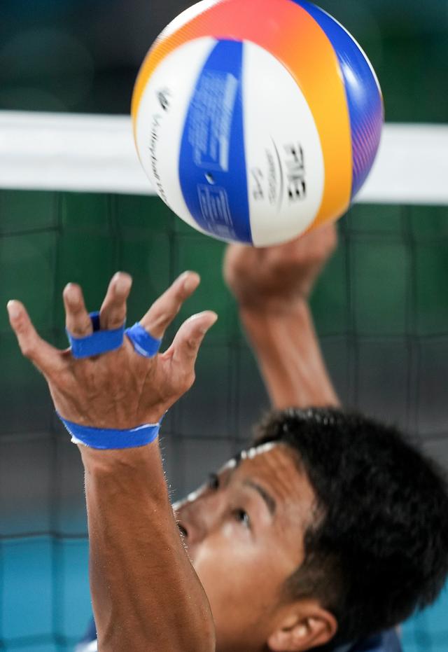 全運會丨沙灘排球——男子決賽：江蘇隊組合吳佳欣/周朝威奪冠 - 