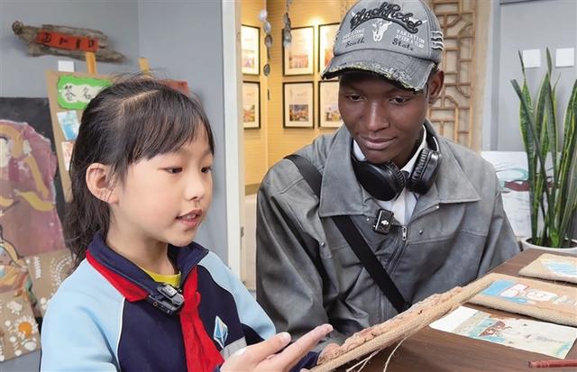 留學生卡爾貝的社團奇遇記 - 