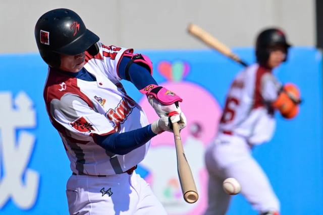 衛 冕 冠 軍 ！ - 