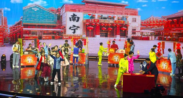 中國故事丨“萬屏同慶”話友誼：一台“跨國春晚”的20年