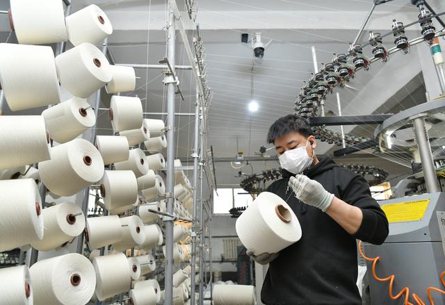 河北肅寧：針紡服裝業訂單生產忙# - 