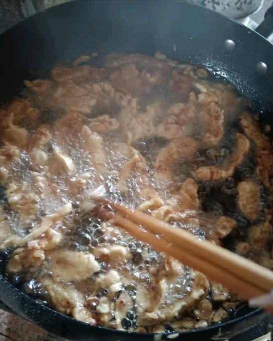 一覺醒來，全山東的網友都在曬：不出意外，正月初一到正月十五，都有這道菜！網友：過了十五，加點白菜，還能吃一禮拜 - 