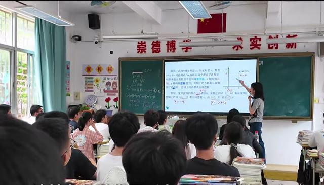 深汕協作傳溫情 114台多媒體教學設備點亮潮陽鄉村課堂 - 