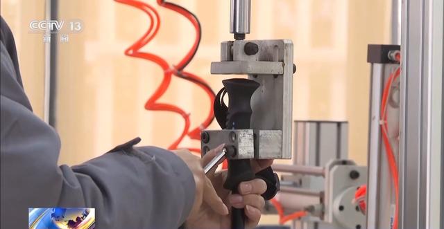 “十五五”開好局起好步丨冰雪運動火熱 南方小城用硬核創新“杖”量世界 - 