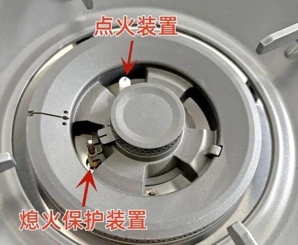 關閉的燃氣灶突然自燃！很多人忽視，快自查 - 