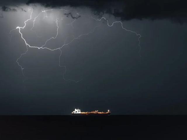 美國碰了一鼻子灰