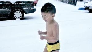 11年前，被父亲逼迫零下13度裸跑的4岁小男孩，如今成就惊艳四方