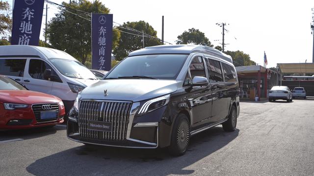二手奔驰威霆7座：2020款仅跑5.8万公里，宜商宜家出行优选