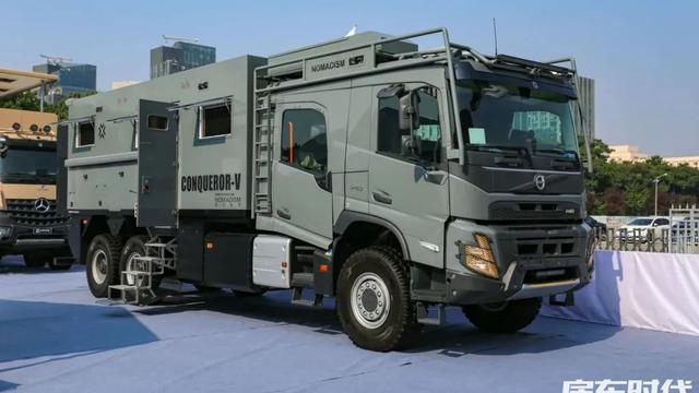 诺马迪森征途者V双排型越野房车 6×6重卡底盘 轻奢内饰舒适旅居
