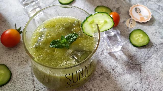 有了一键真空的果汁杯，就可以把整个夏天都装进杯子里啦