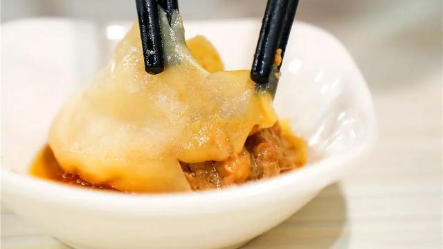 中国小吃节 | 孟非，陈乔恩打卡的鸡鸣汤包，到底有多好吃