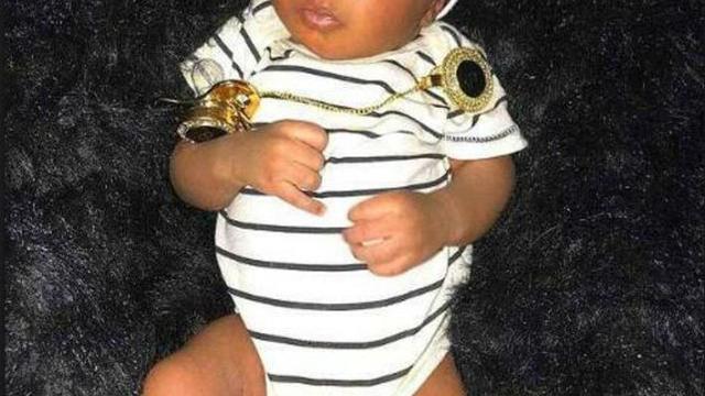 最美胎记，姐姐在胎中被弟弟“吸收”，却把“自己”留在弟弟腿上