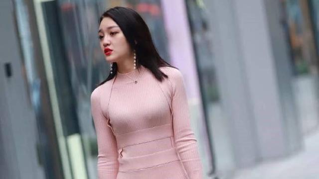 组图，气质美女：温文儒雅，清艳脱俗
