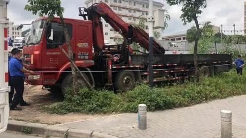 这样停车，车主被罚1万5…