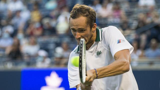 网球——加拿大国家银行公开赛：俄罗斯选手梅德韦杰夫挺进八强