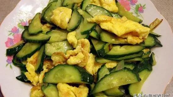 #吃在温州# 在温州第一次吃“黄瓜炒鸡蛋”[耶]


来了温州之后，真是刷新