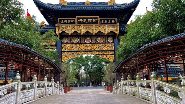 上海有座良心寺庙，门票斋饭停车均免费，庭院禅意十足却鲜为人知