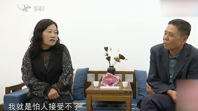 53岁大妈相亲，怕被大爷染上啥病，非要分房睡，大爷：那要你干啥