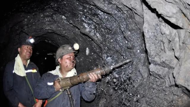 2011年江西发现超大型钨矿，储量高达286万吨，主要用途是什么