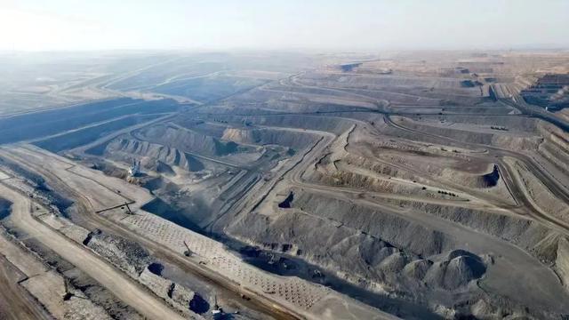 中国的内蒙古！——世界最大的“露天煤矿”之乡