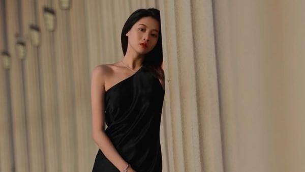 正儿八经的衣服没人穿了吗？“不对称的裙子”怎么这么流行