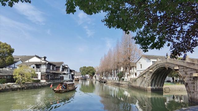 “一脚踏三省”的上海古镇，位于江浙沪交界处，难得的原生态水乡