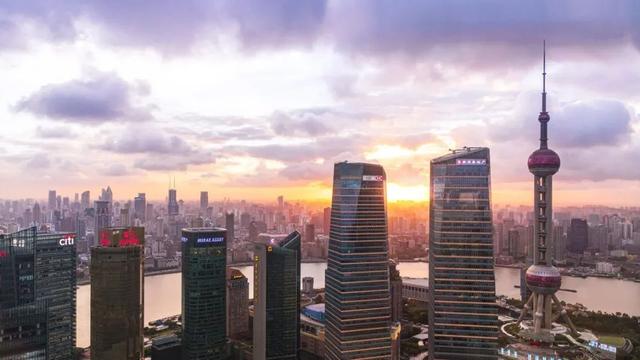 总与中国上海对比，印度最发达城市孟买，放在我国究竟什么水平？