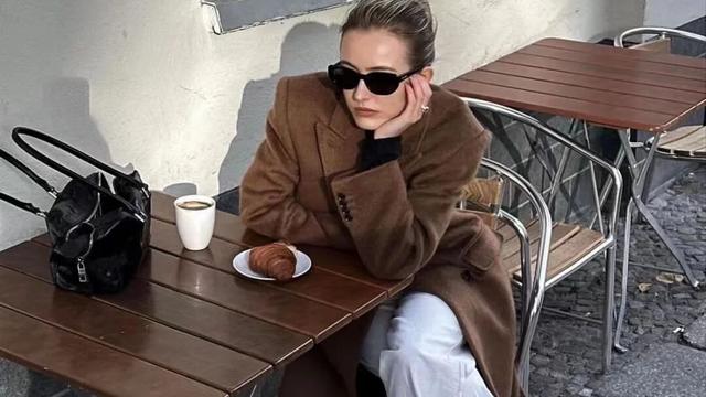 黑白棕，冬天穿衣这么“配色”，太高级了