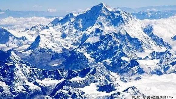 地球上有3座大山，每一座都是最高的，这是怎么一回事？