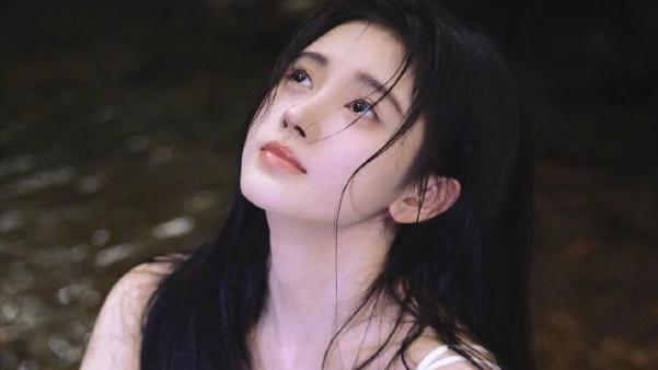 “白幼瘦”大势已去，现在男生都喜欢的是“蜜桃臀”，回头率很高