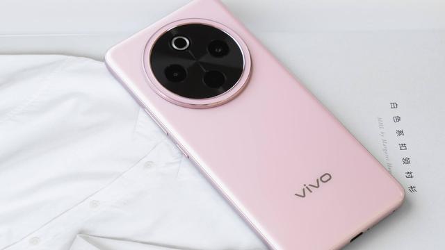 不仅续航优秀，vivo Y300 Pro+还有不错的外观设计