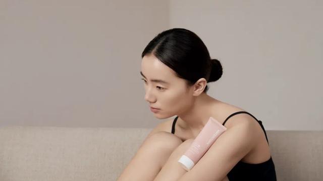 从“脱毛神器”到功效个护第一品牌，她打造国货黑马，年销10亿