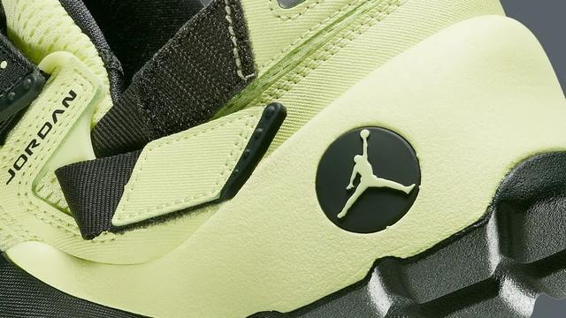首次现身还是 25 年前！这双经典 Jordan 再度回归！